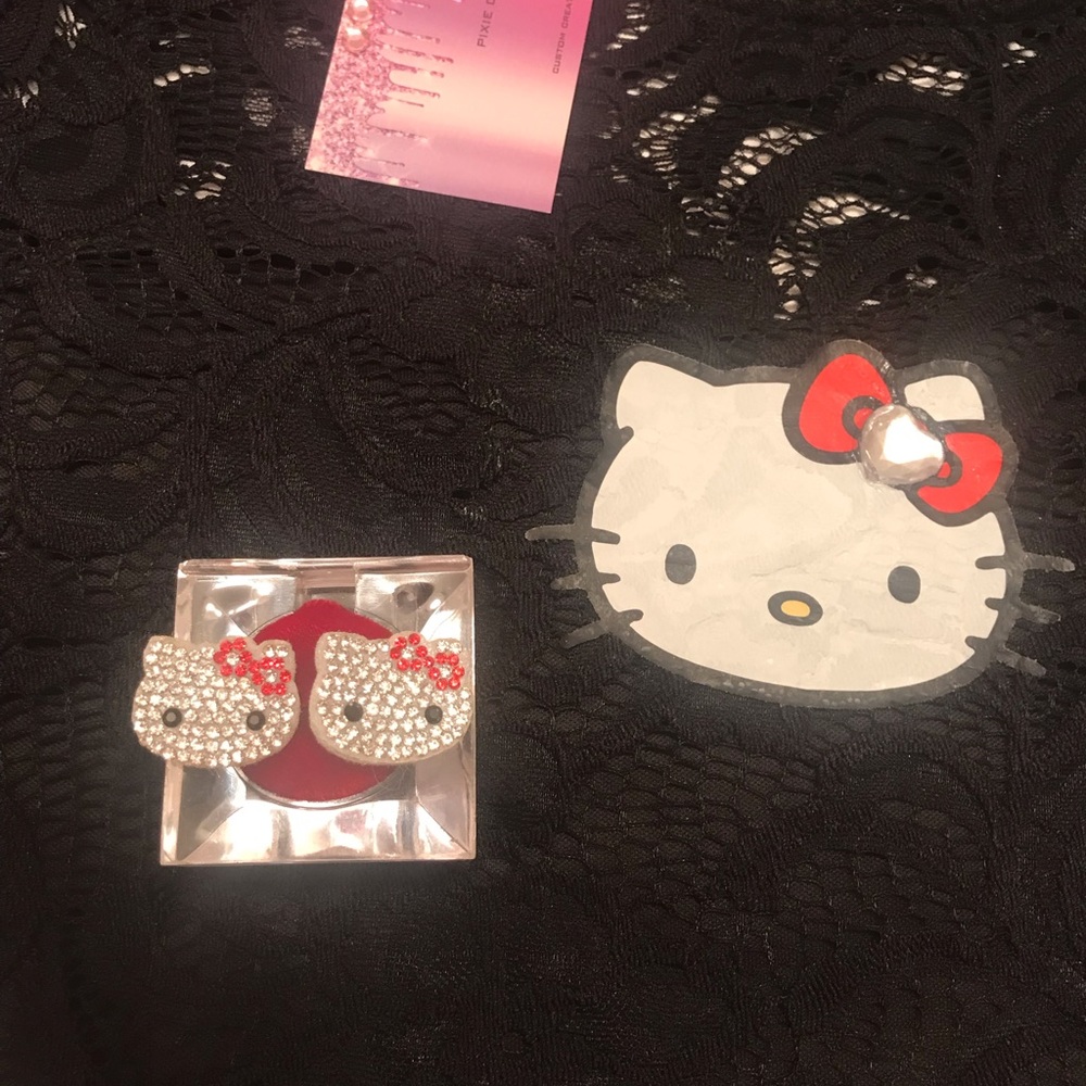 Gorgeous vintage hello kitty lace pin up doll dress and earrings 🍒 - Picture 8 of 16